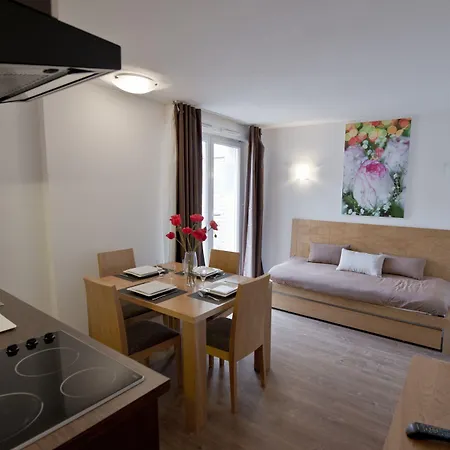 Comfort Portes D'alsace 3* מוציג